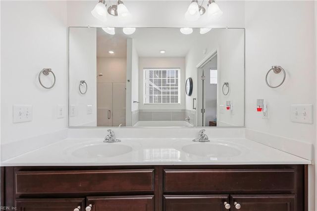 129 Brookside LN, Suffolk, VA 23434
