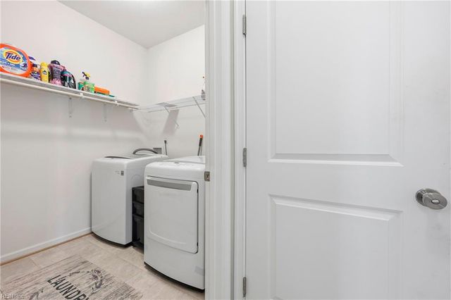 129 Brookside LN, Suffolk, VA 23434
