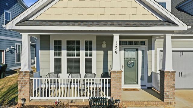 129 Brookside LN, Suffolk, VA 23434