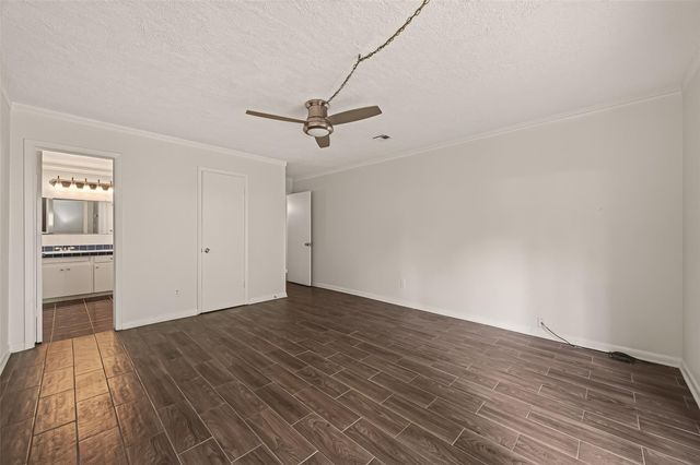 10039 Warwana, Houston, TX 77080