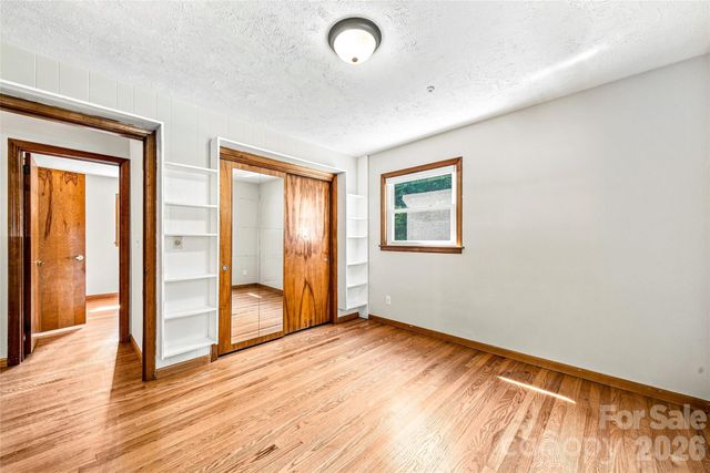 708 Loop Road, Hendersonville, NC 28792