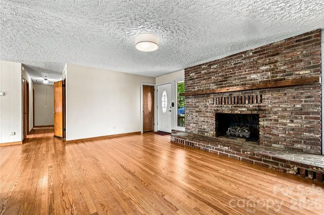 708 Loop Road, Hendersonville, NC 28792