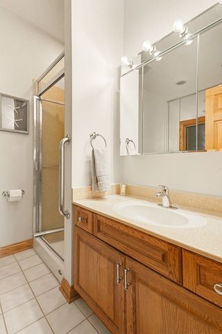 2975 Glenview Road, Glenview, IL 60025