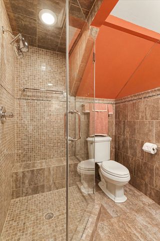 2975 Glenview Road, Glenview, IL 60025