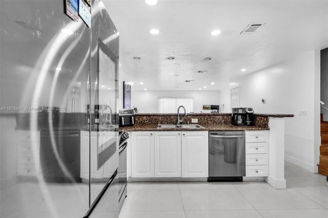 6306 Moseley St 1, Hollywood, FL 33024