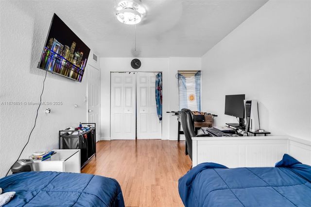 6306 Moseley St 1, Hollywood, FL 33024