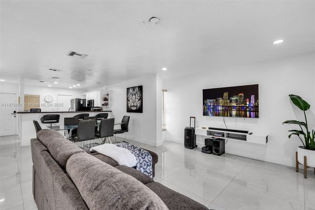 6306 Moseley St 1, Hollywood, FL 33024