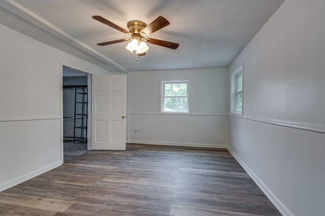 322 David St, Lawrenceburg, TN 38464