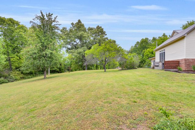 322 David St, Lawrenceburg, TN 38464