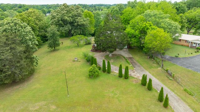 322 David St, Lawrenceburg, TN 38464