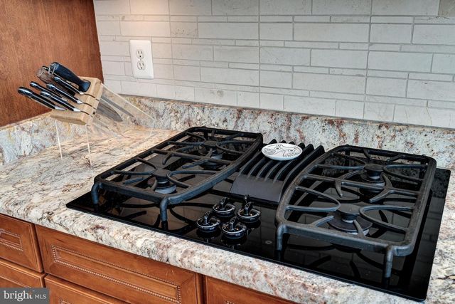 1769 POTOMAC GREENS DR, Alexandria, VA 22314