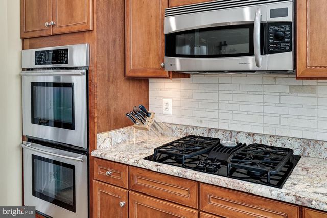 1769 POTOMAC GREENS DR, Alexandria, VA 22314