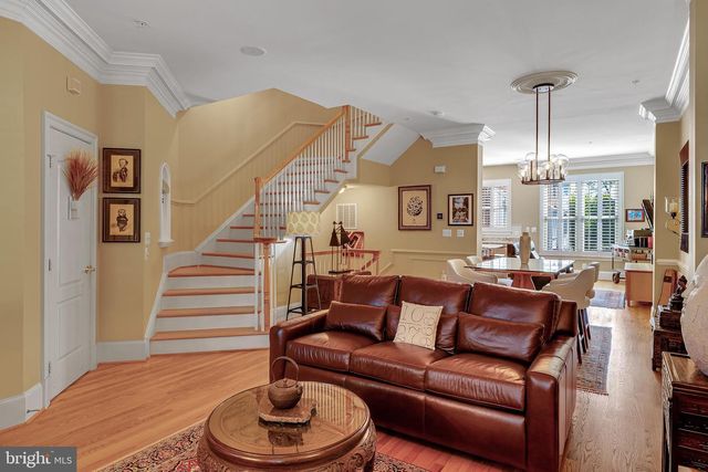 1769 POTOMAC GREENS DR, Alexandria, VA 22314