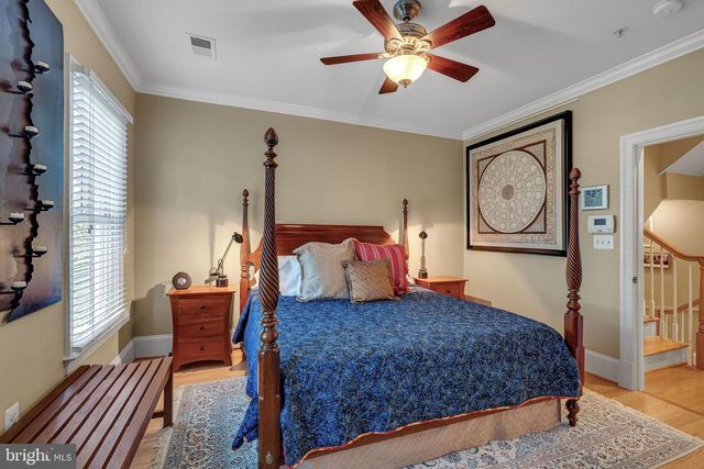 1769 POTOMAC GREENS DR, Alexandria, VA 22314