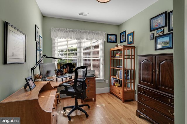 1769 POTOMAC GREENS DR, Alexandria, VA 22314