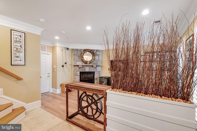 1769 POTOMAC GREENS DR, Alexandria, VA 22314