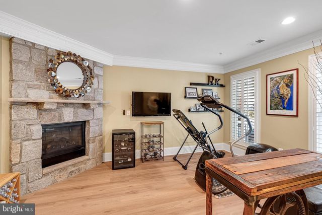 1769 POTOMAC GREENS DR, Alexandria, VA 22314