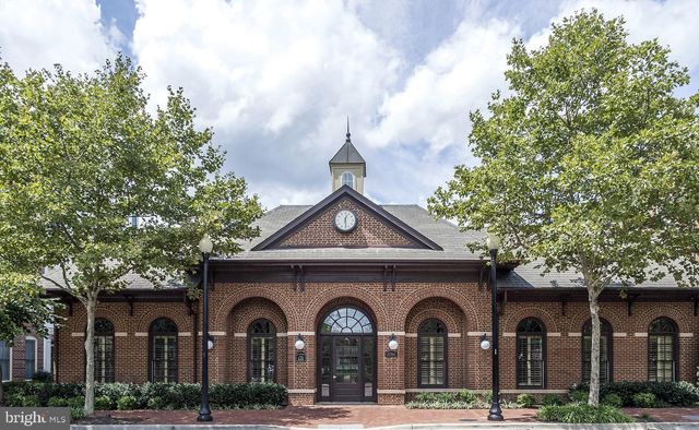 1769 POTOMAC GREENS DR, Alexandria, VA 22314