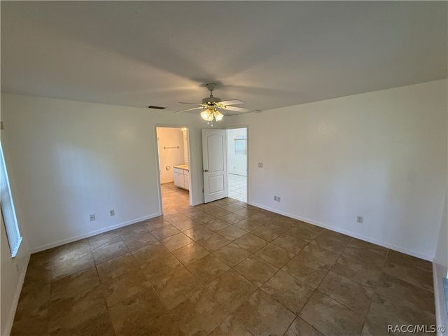6001 N Buckland Drive, Citrus Springs, FL 34434