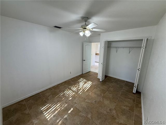 6001 N Buckland Drive, Citrus Springs, FL 34434