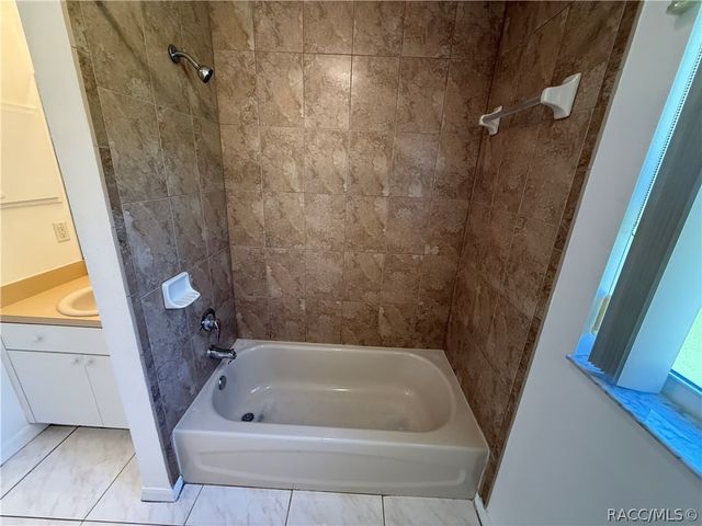 6001 N Buckland Drive, Citrus Springs, FL 34434