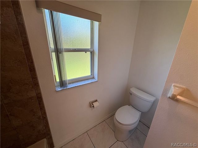 6001 N Buckland Drive, Citrus Springs, FL 34434