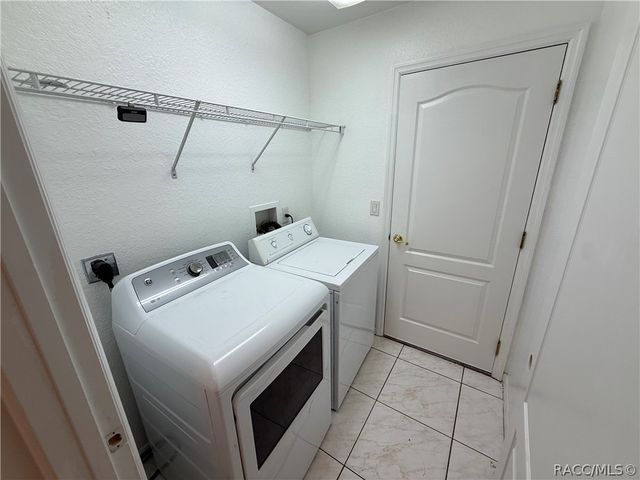 6001 N Buckland Drive, Citrus Springs, FL 34434