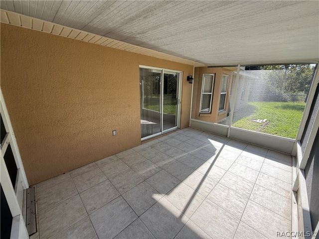 6001 N Buckland Drive, Citrus Springs, FL 34434