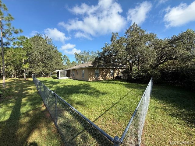 6001 N Buckland Drive, Citrus Springs, FL 34434