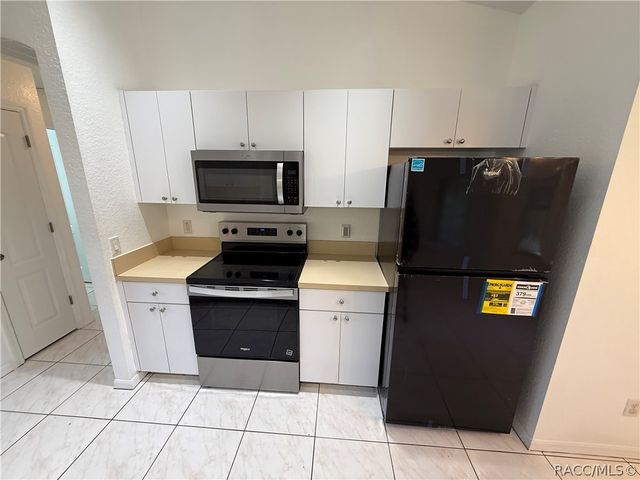 6001 N Buckland Drive, Citrus Springs, FL 34434