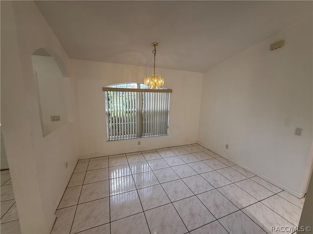 6001 N Buckland Drive, Citrus Springs, FL 34434