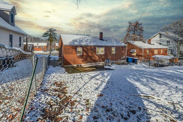 1234 Hamilton TER, Roanoke, VA 24014