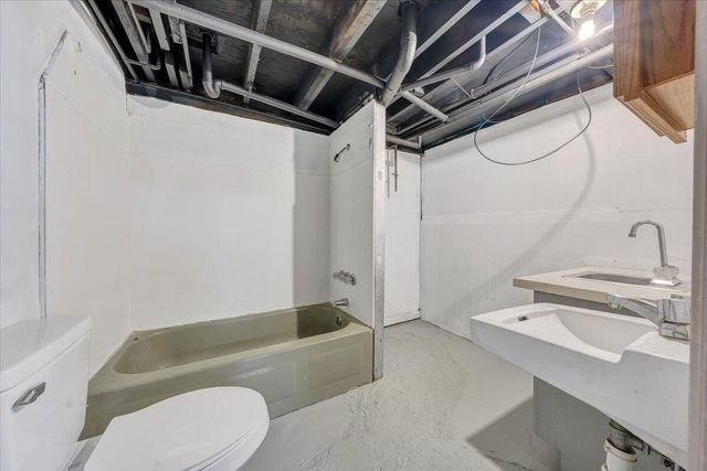 1234 Hamilton TER, Roanoke, VA 24014