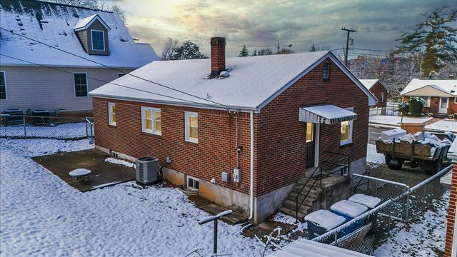 1234 Hamilton TER, Roanoke, VA 24014