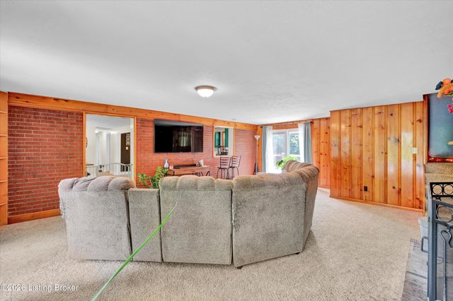 319 Park Ave, Radcliff, KY 40160