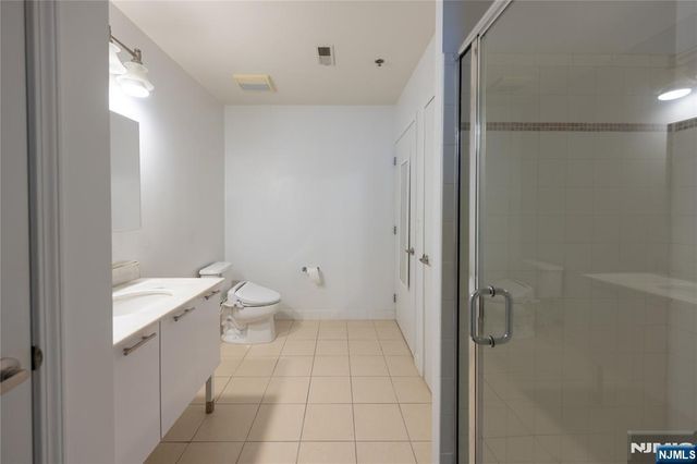 26 Ave At Port Imperial 416, West New York, NJ 07093