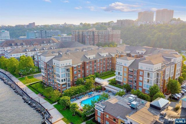 26 Ave At Port Imperial 416, West New York, NJ 07093