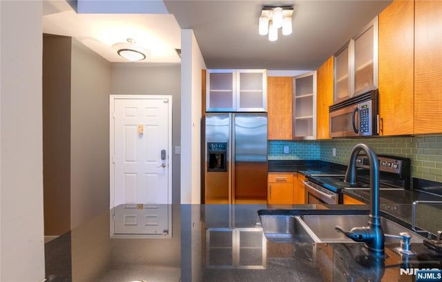 26 Ave At Port Imperial 416, West New York, NJ 07093