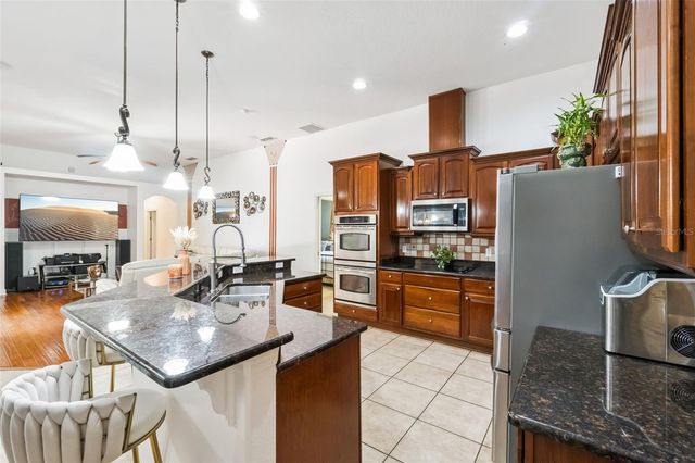 1112 CALLAWAY CIRCLE, Clermont, FL 34711