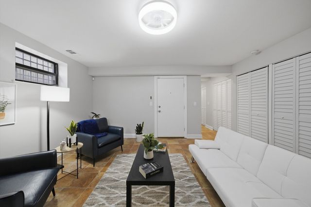 6331 S KIMBARK Avenue GE, Chicago, IL 60637