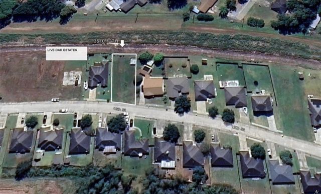 3512 12th Street, Bay City, TX 77414