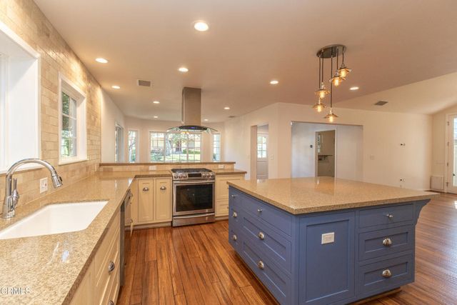 1224 Fernside Drive, La Canada Flintridge, CA 91011