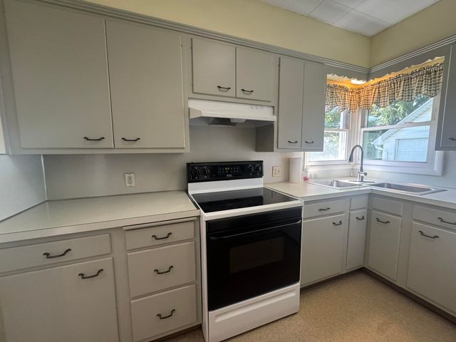 2909 Reynolds Street, Flint, MI 48503