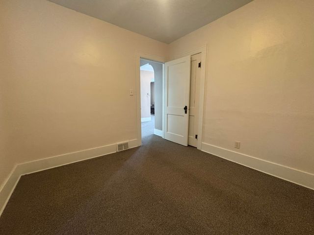 2909 Reynolds Street, Flint, MI 48503