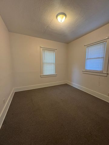 2909 Reynolds Street, Flint, MI 48503