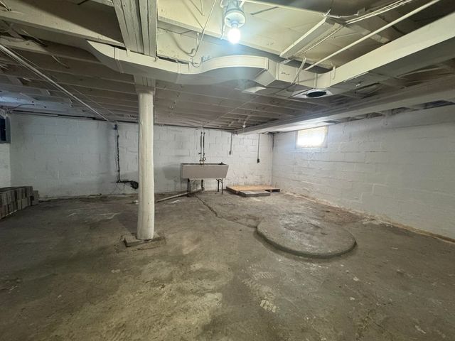 2909 Reynolds Street, Flint, MI 48503