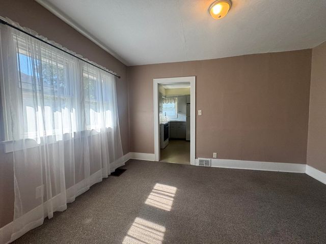 2909 Reynolds Street, Flint, MI 48503