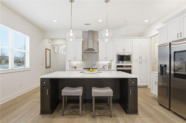 110 Via Roma, Woodstock, GA 30188