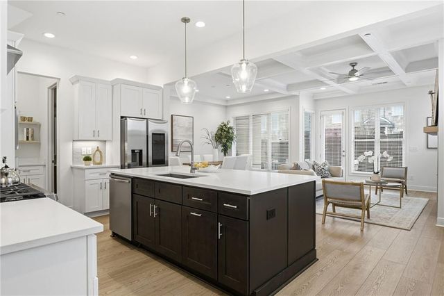 110 Via Roma, Woodstock, GA 30188