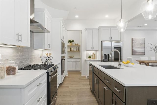 110 Via Roma, Woodstock, GA 30188